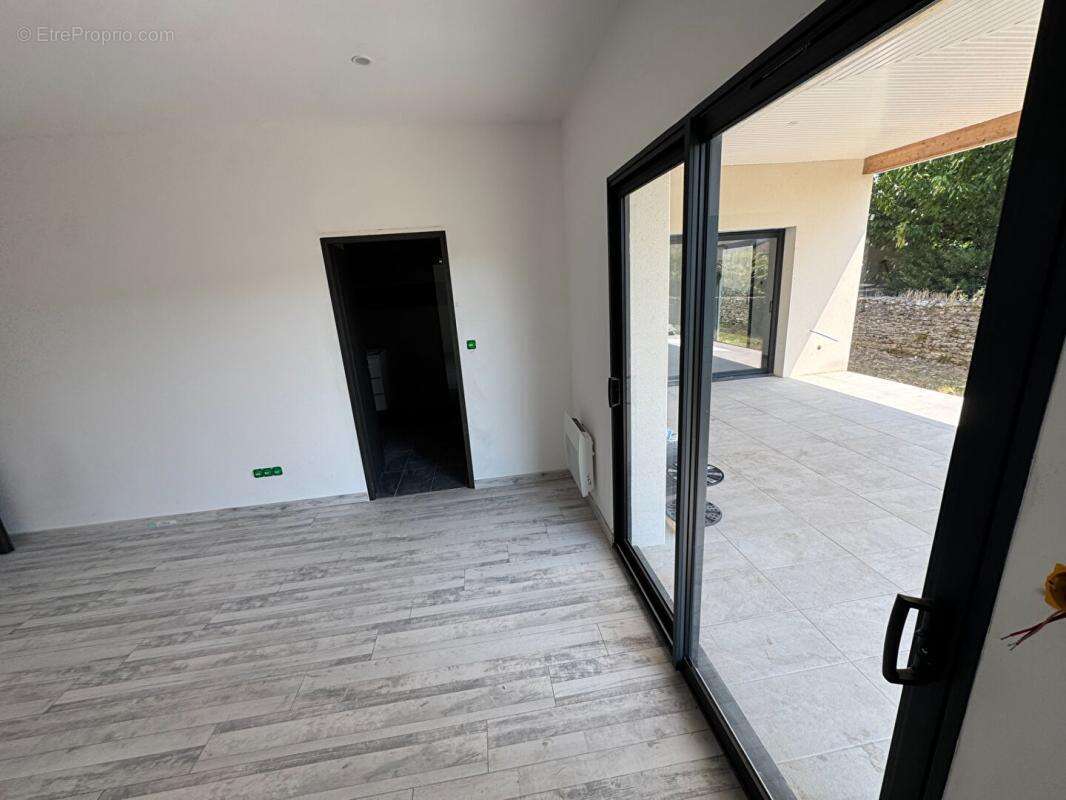 16100 Maison Neuve Cognac - photo 5