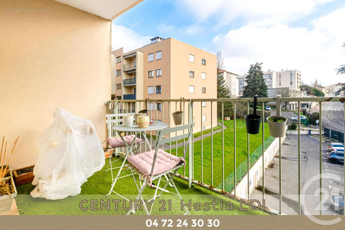 Appartement à PONT-EVEQUE