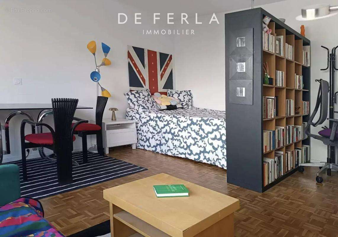 Appartement à PARIS-15E