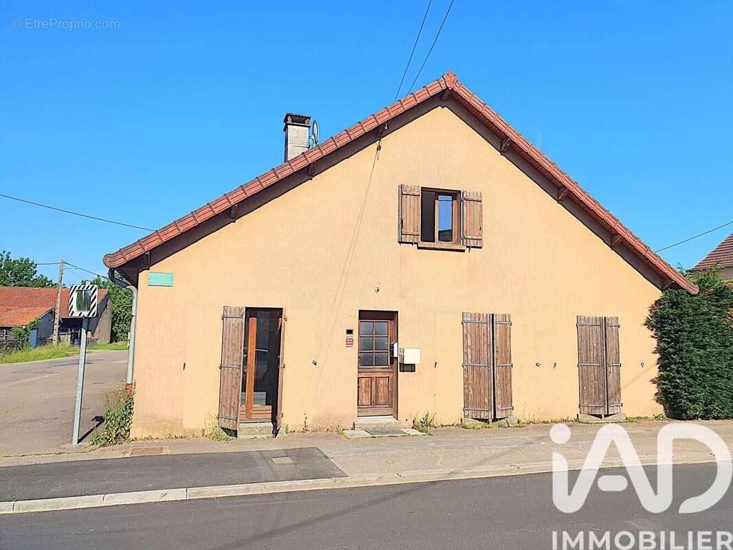 Maison 184 m² à Conflans-Sur-Lanterne  - photo 3