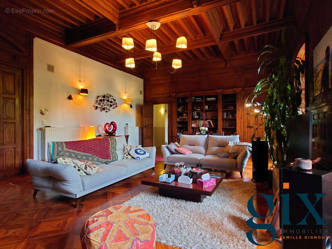 Appartement à FROGES