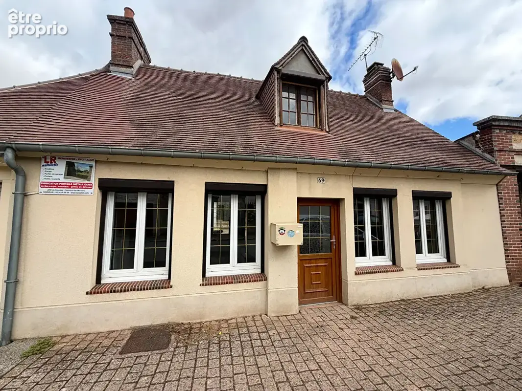 Maison à DAMVILLE
