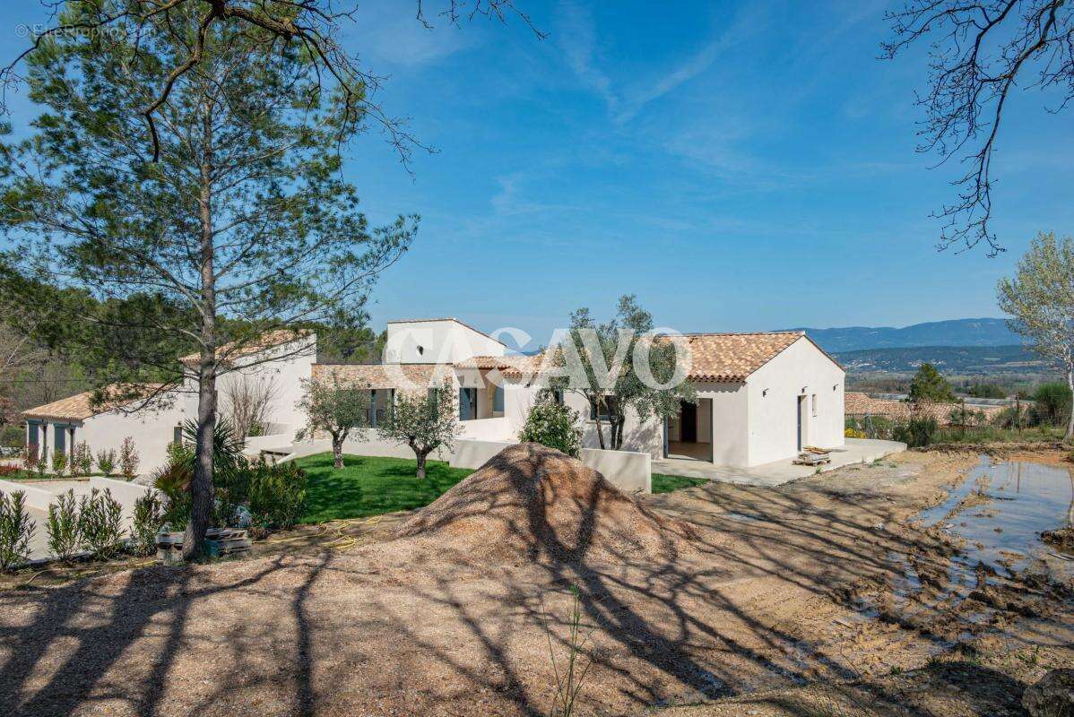 Maison à LE PUY-SAINTE-REPARADE
