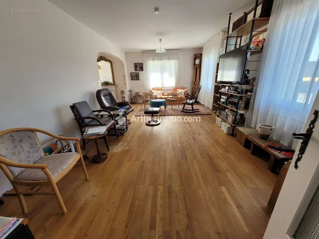 Maison à SAINT-JEAN-D&#039;ANGELY