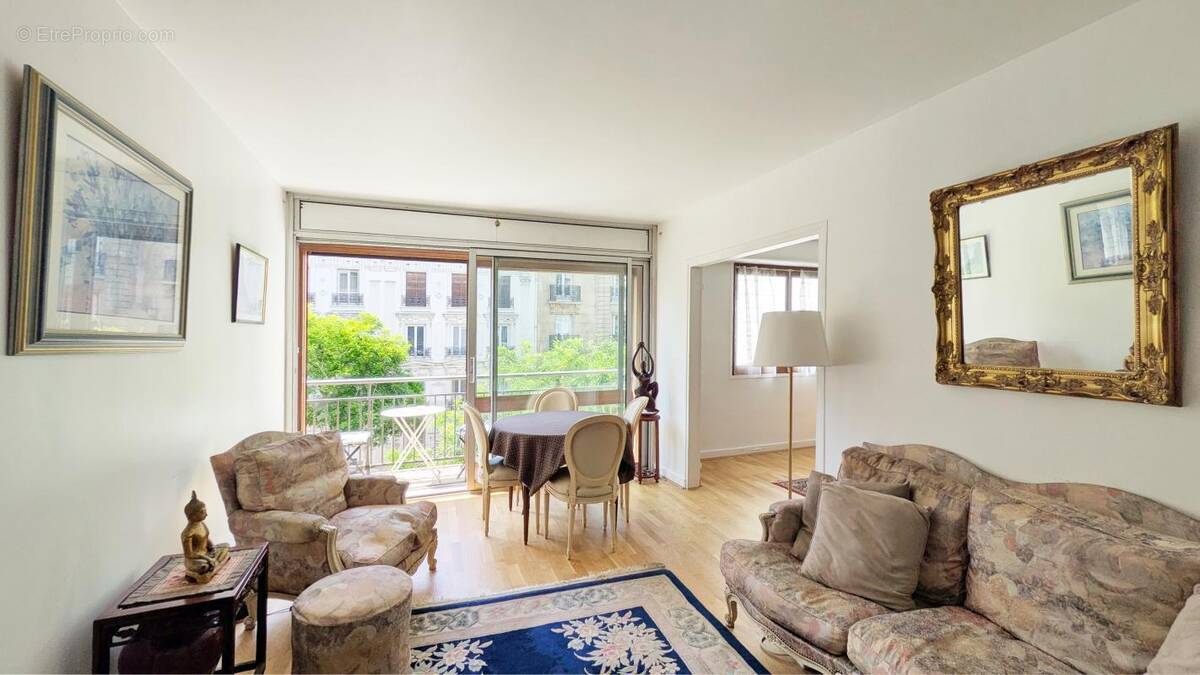 Appartement à PARIS-12E