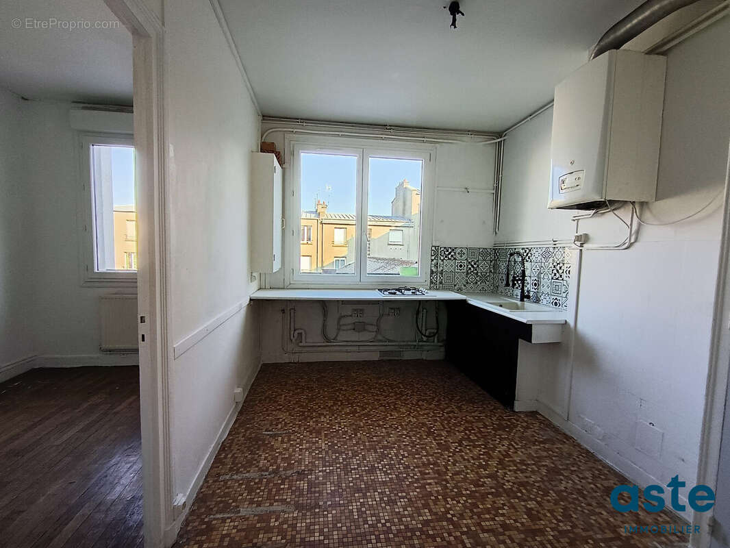 Appartement 72 m² à Brest  - photo 4