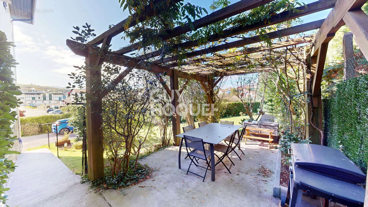 Appartement à CIBOURE