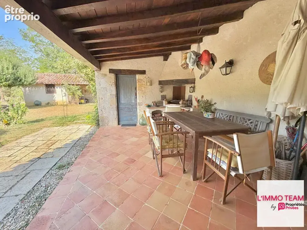 Maison de plain-pied sur 1.6Ha, avec piscine et ateliers - photo 14