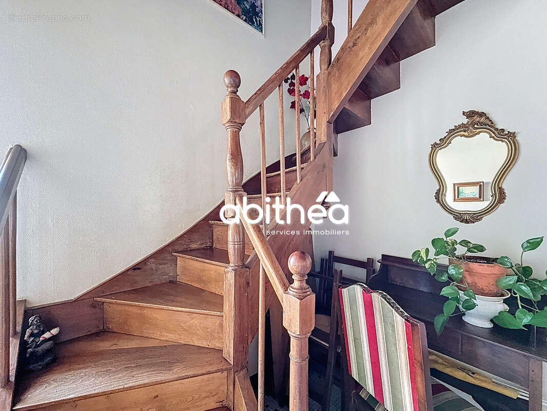 Maison à BRIVES-SUR-CHARENTE