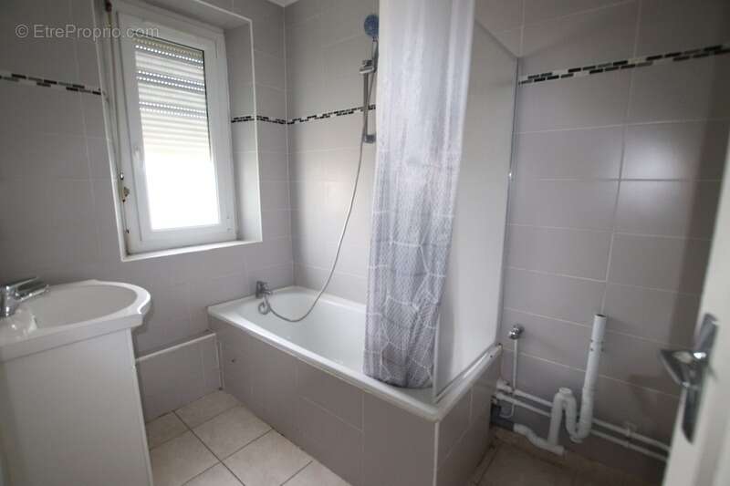 Appartement à BOULAY-LES-BARRES