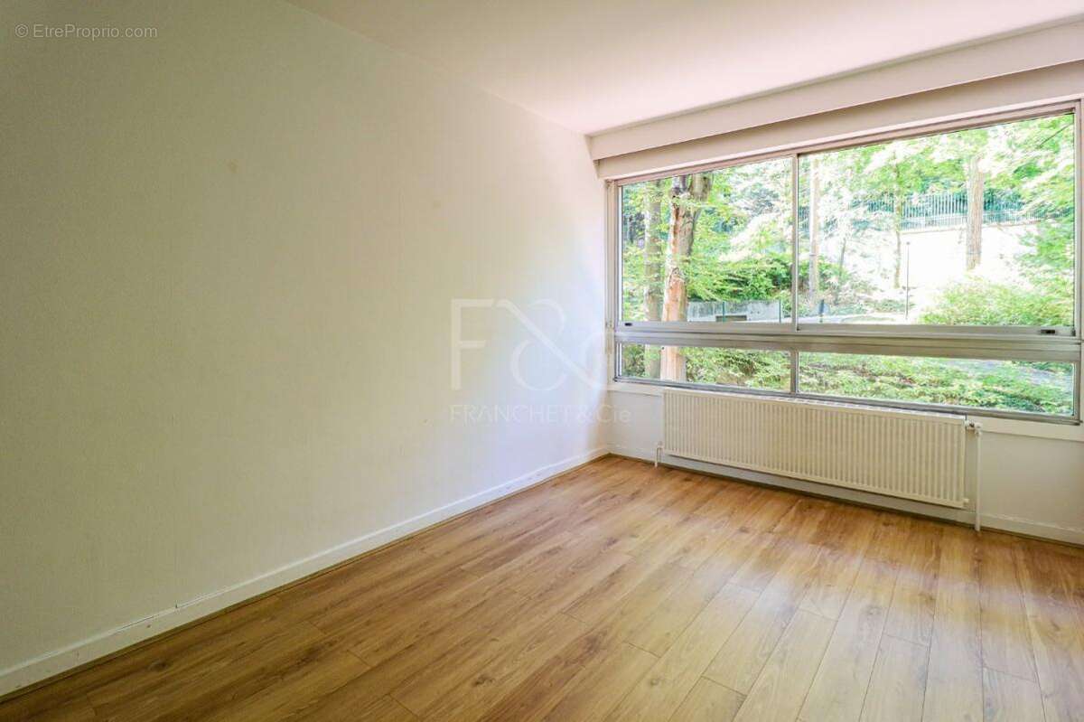 Appartement à SAINTE-FOY-LES-LYON