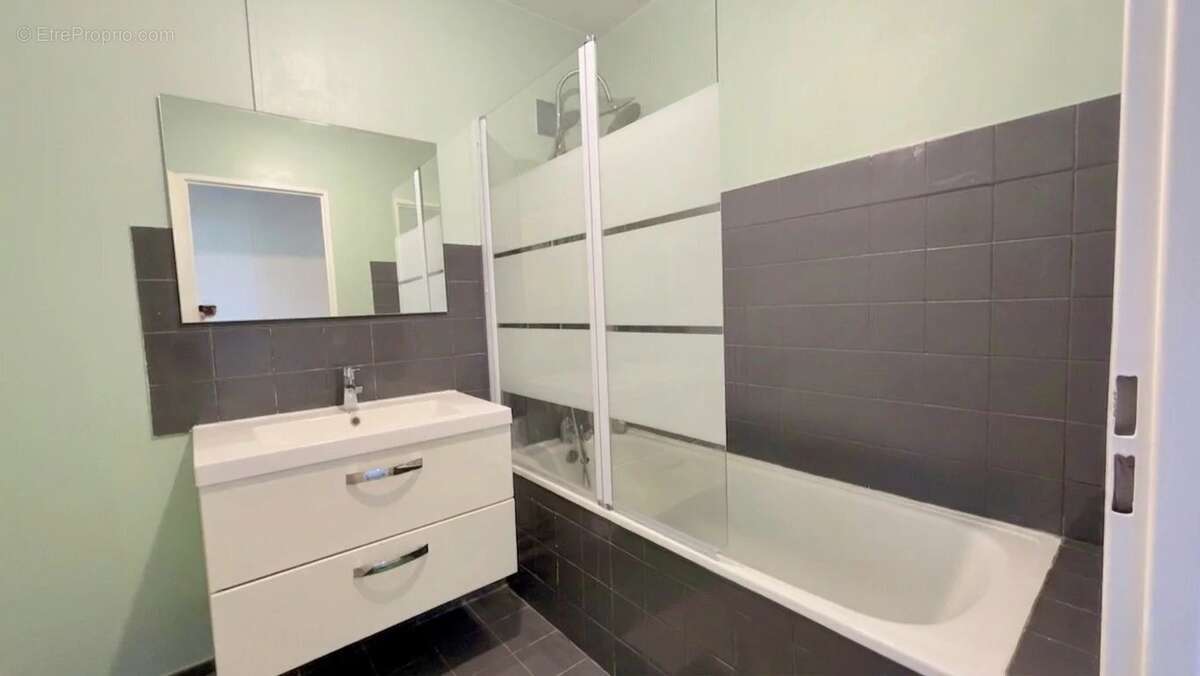 Appartement à SAINT-ANDRE-LES-VERGERS