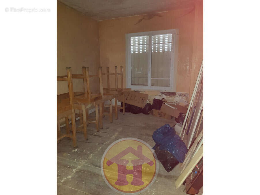 Maison à ORADOUR-SUR-VAYRES