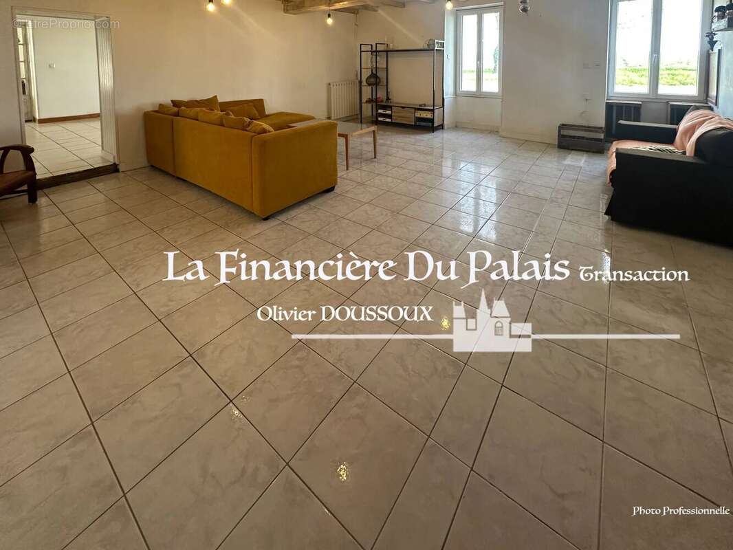 Maison à MESCHERS-SUR-GIRONDE