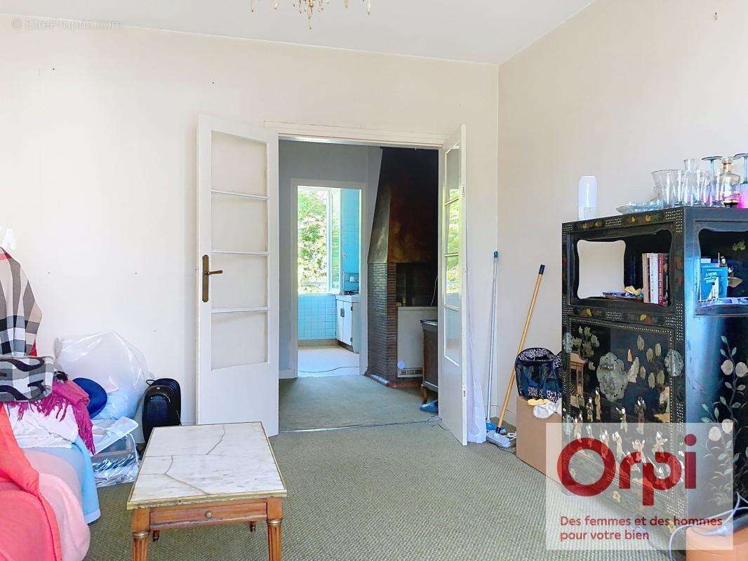 Appartement à ISSY-LES-MOULINEAUX