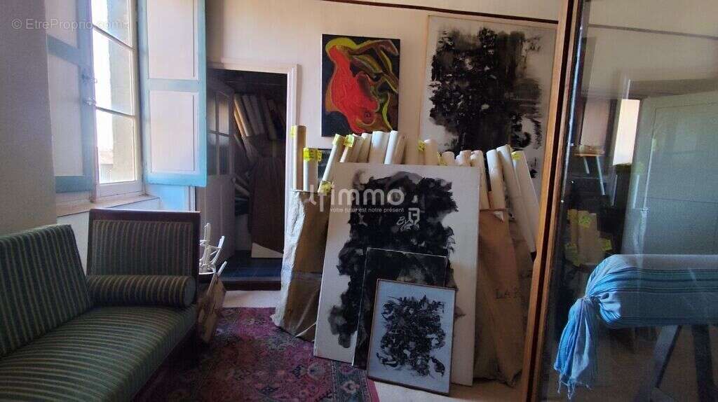 Appartement à PEYRUIS