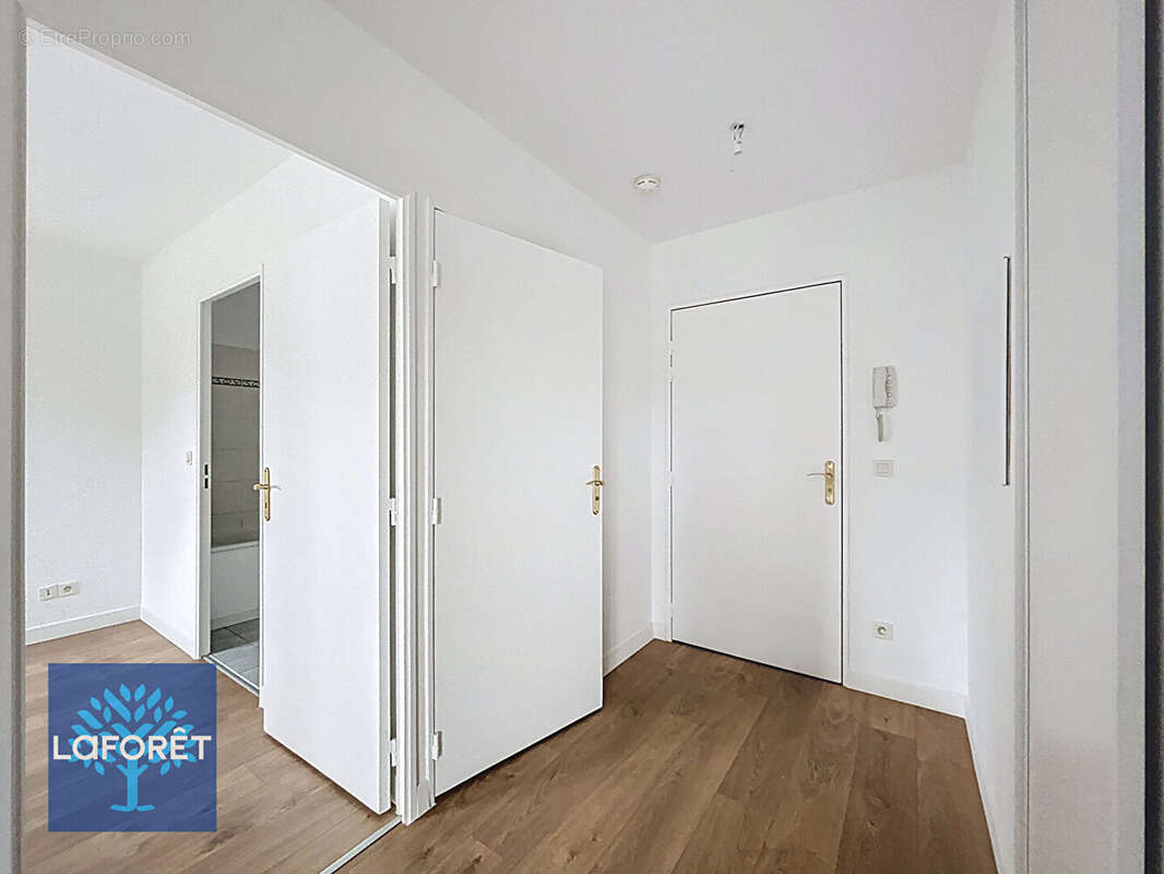 Appartement à CORBEIL-ESSONNES