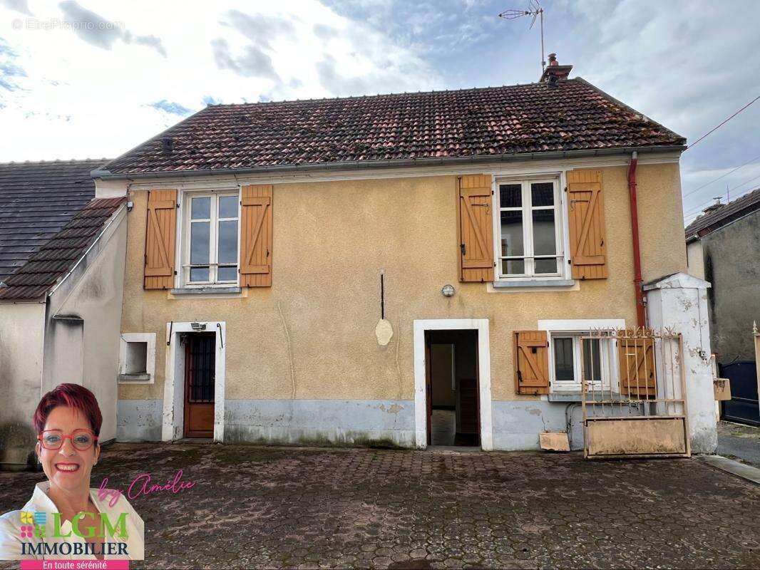 Maison à ESSOMES-SUR-MARNE