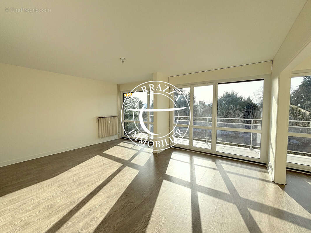 Appartement à LOUVECIENNES