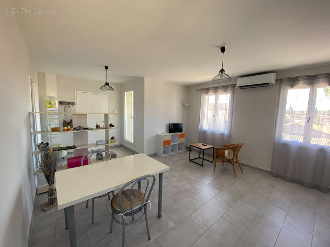 Appartement à L'ISLE-SUR-LA-SORGUE