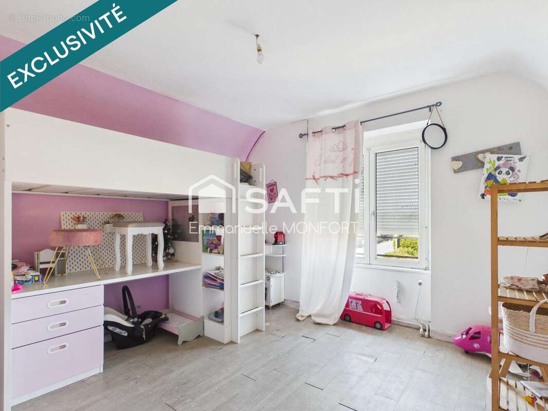 Maison 90 m² à Plouneour-Menez  - photo 7