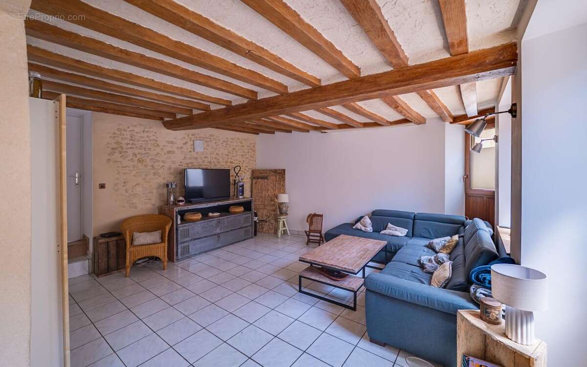 Grande maison de village sans travaux, garage et terrain - photo 11