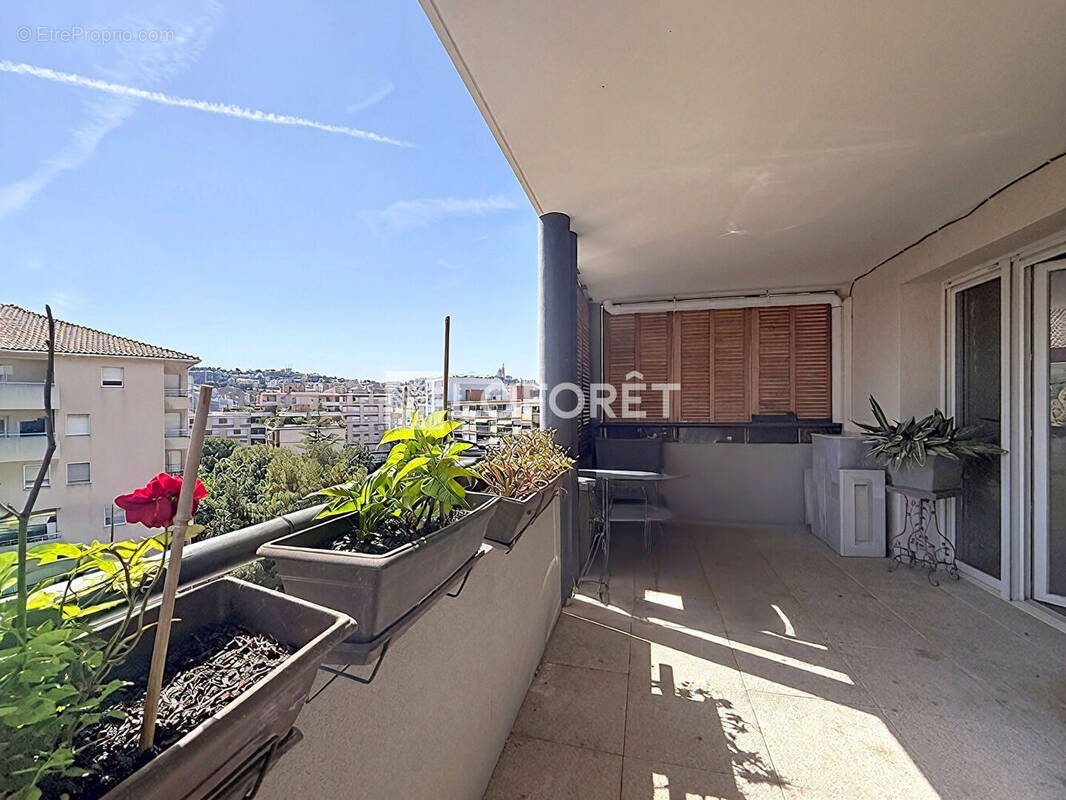 Appartement à MARSEILLE-8E