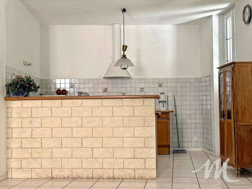Grand appartement à vendre à Barjols Lumineux de 96 m² - photo 3