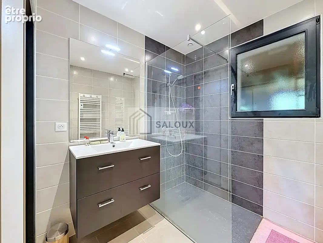 Noyal-Muzillac - centre bourg, Maison T5 de 119 m² - photo 9