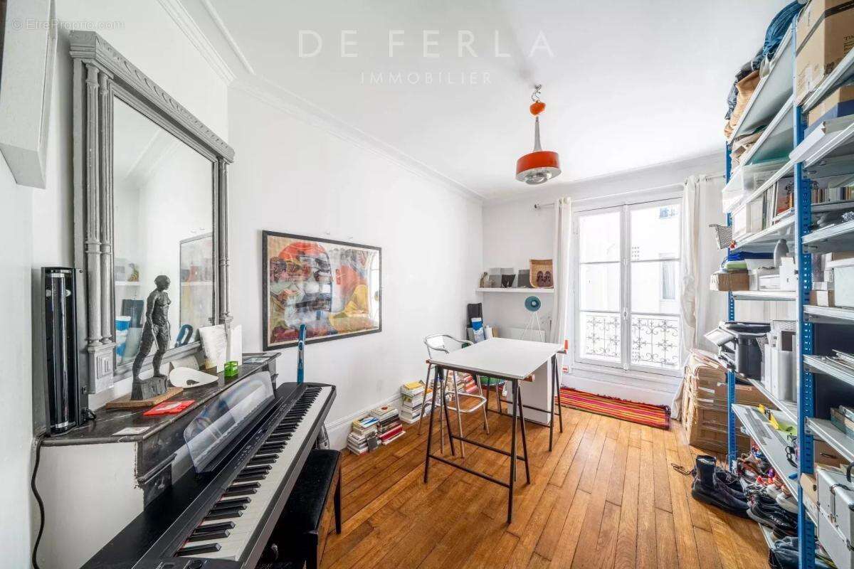 Appartement à PARIS-14E