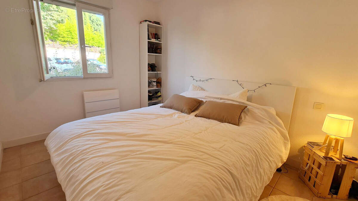 Appartement à VILLENEUVE-LES-AVIGNON