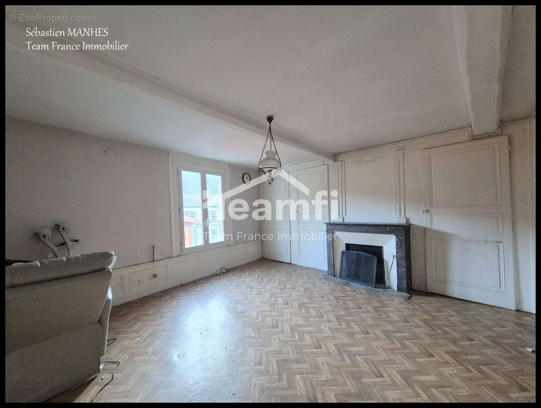Appartement à THIERS