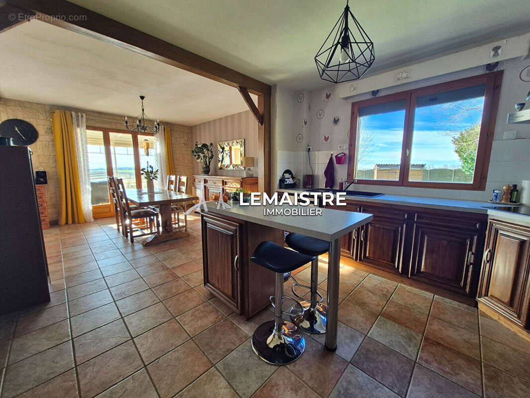 Maison à MONTIVILLIERS