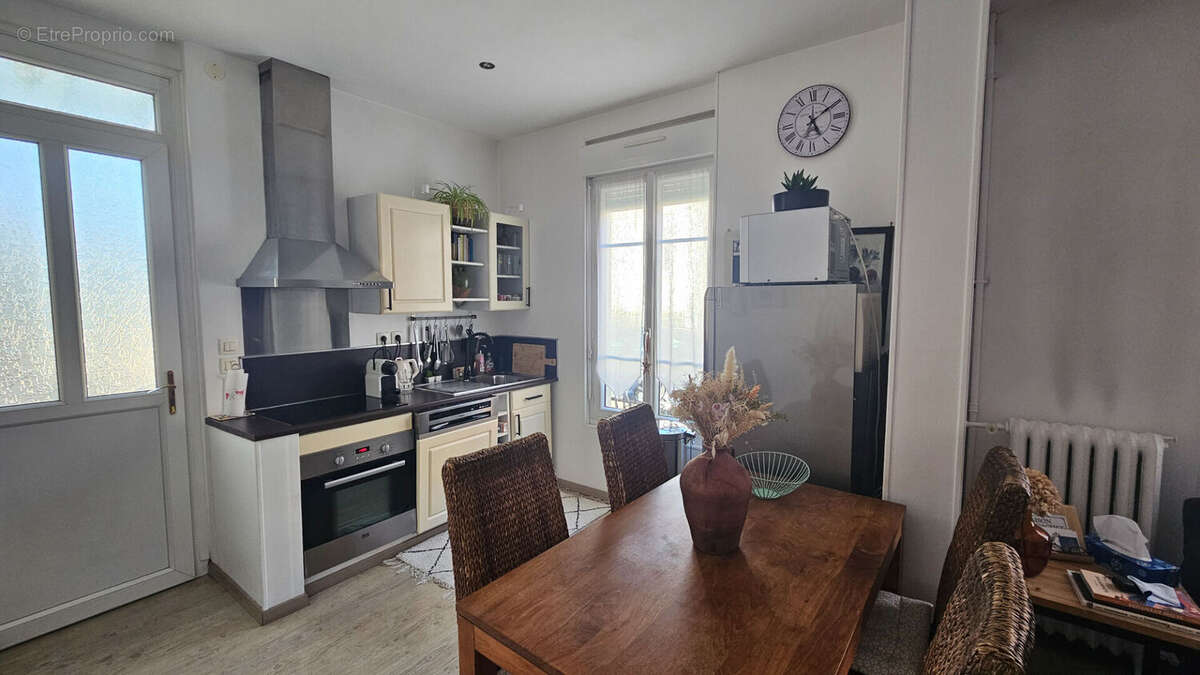 HOUILLES ** Maison 4 pièces avec sous-sol et terrasse - photo 4