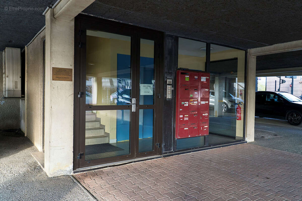 Commerce à CARCASSONNE