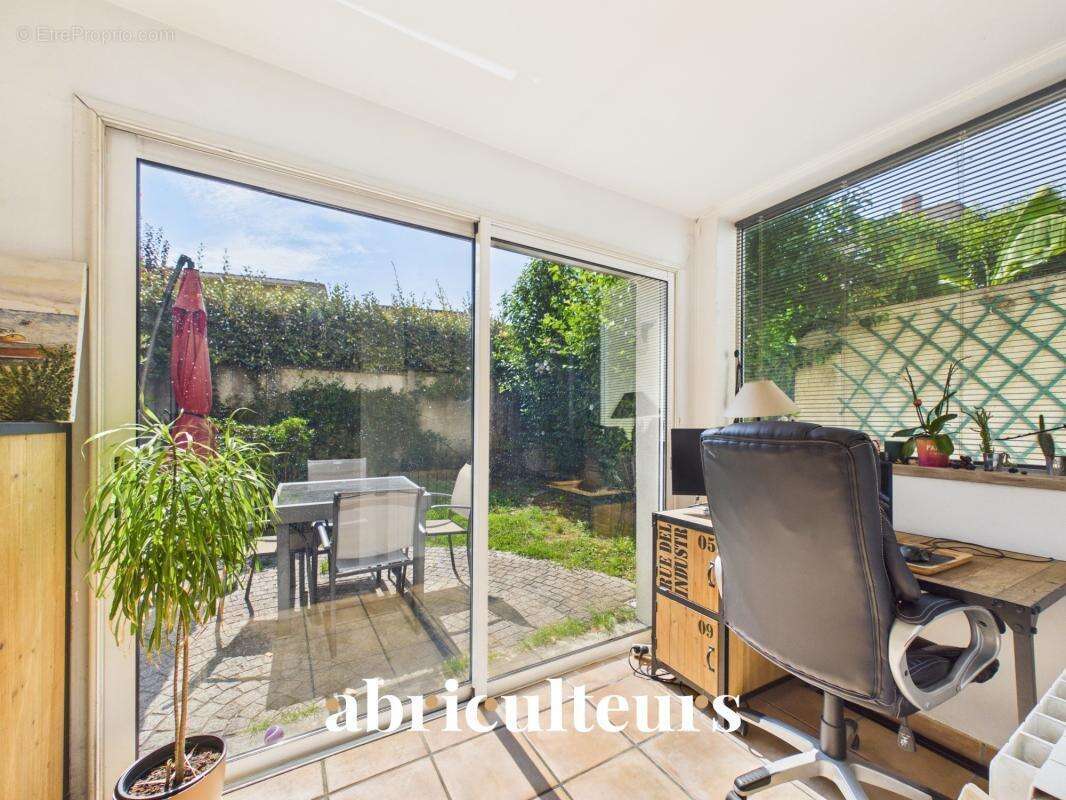 Votre oasis aux Chartrons : appartement avec jardin de 45 m² - photo 9