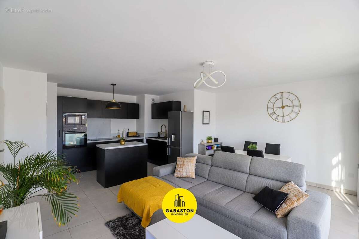Appartement à MARSEILLE-14E