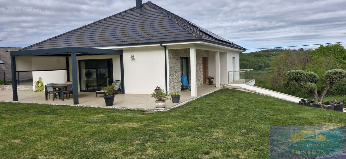 Maison à LOURDES