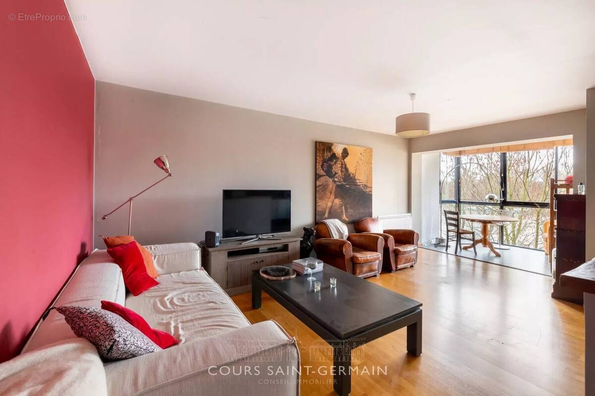 Appartement à SURESNES