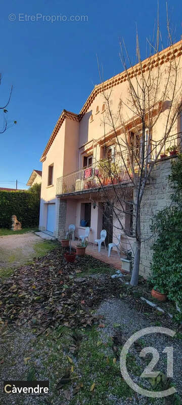 Maison à LE PONTET