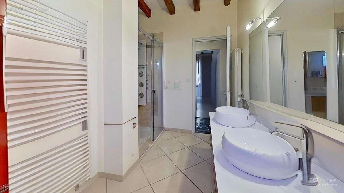   - Maison à MONTASTRUC-LA-CONSEILLERE