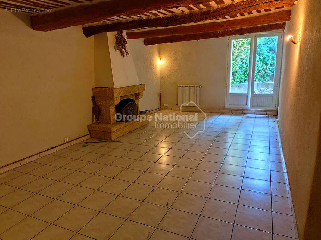 Maison à JONQUIERES