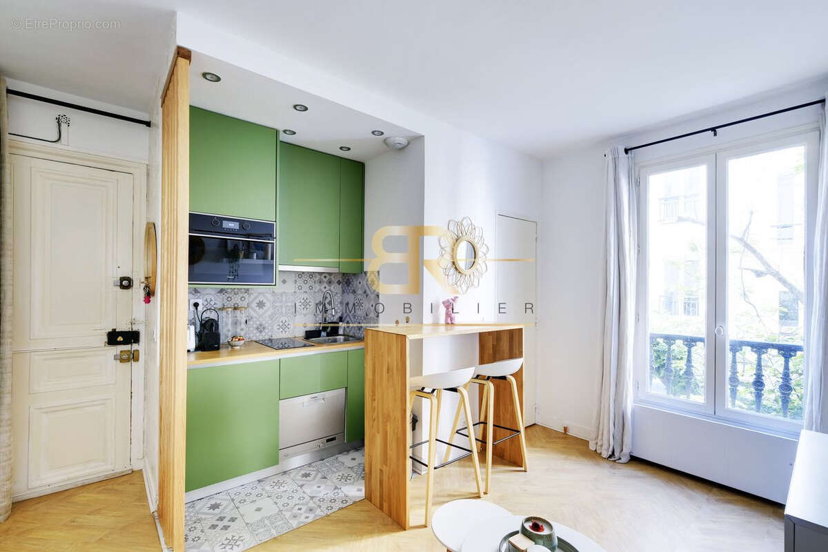 Appartement à PARIS-15E