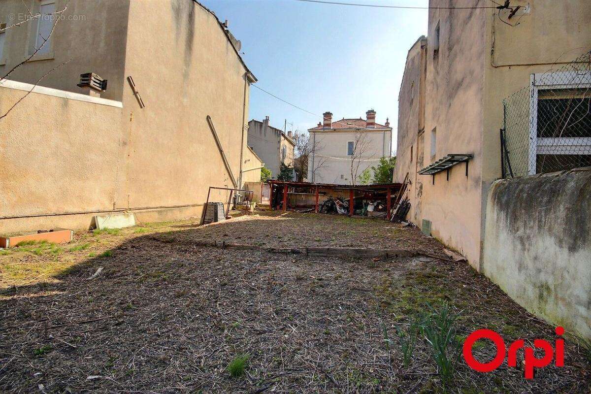 Terrain à MARSEILLE-13E