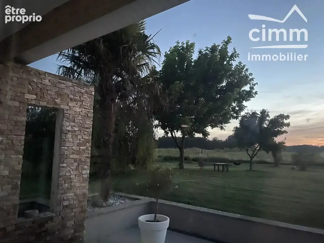 POUCHARRAMET —Villa d'architecte – 160 m² – Piscine – Parc de 3 500 m² – Vue campagne, lac et Pyrénées - photo 13