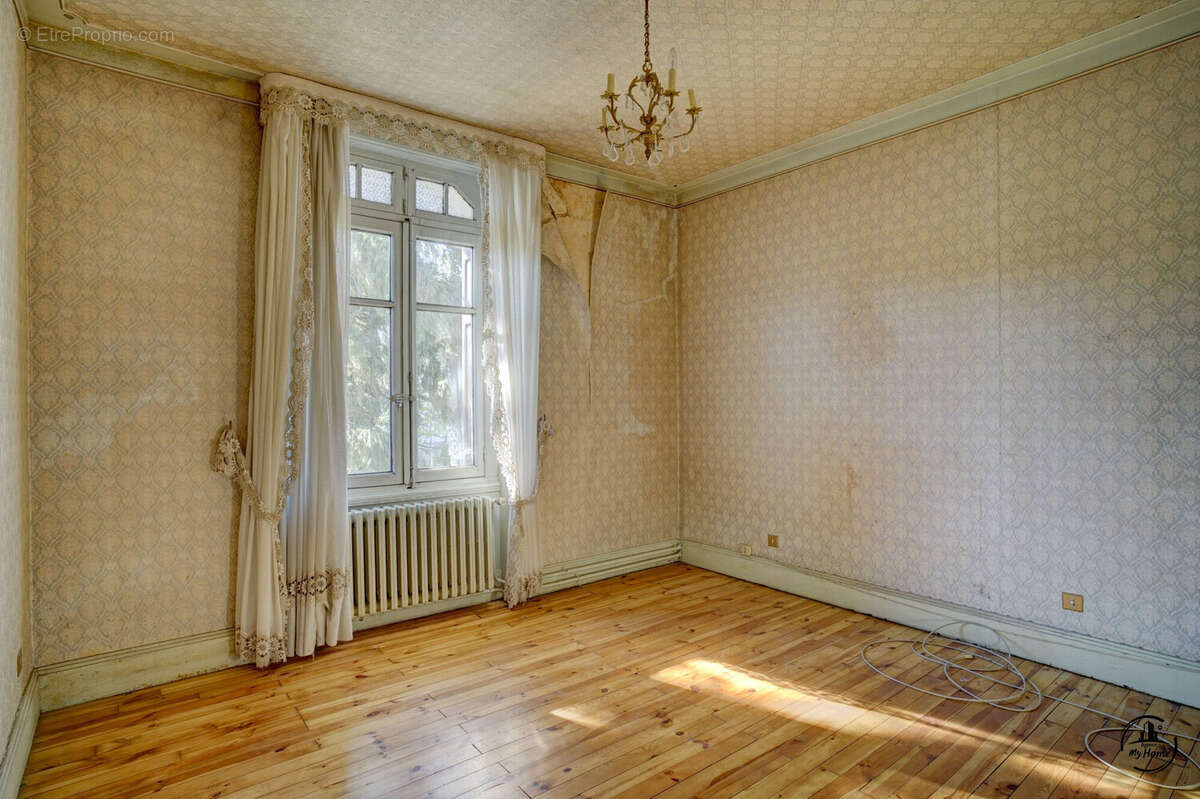 Maison à ROCHE-LA-MOLIERE