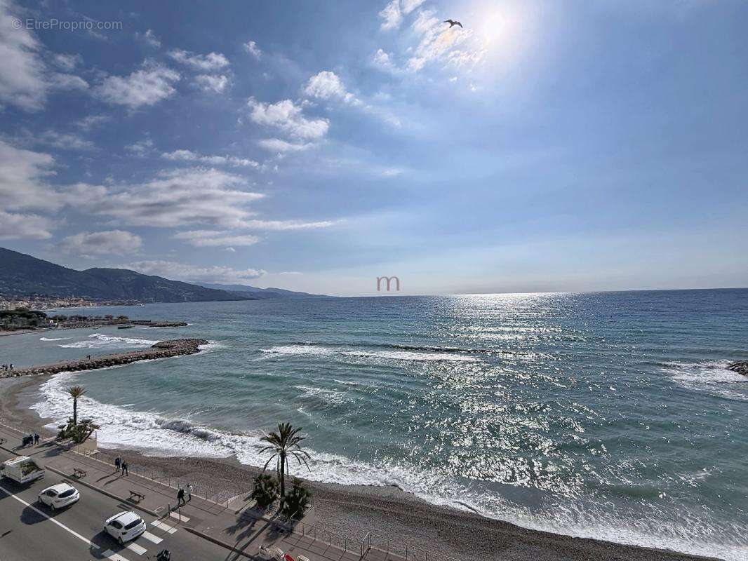Appartement à ROQUEBRUNE-CAP-MARTIN