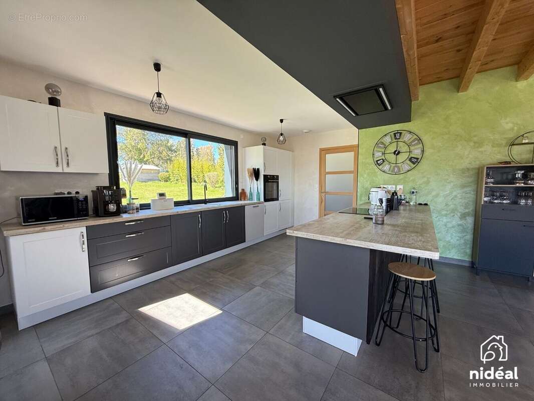 Maison à FERRIERE-LA-GRANDE