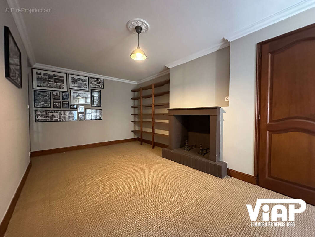 Maison à AIXE-SUR-VIENNE