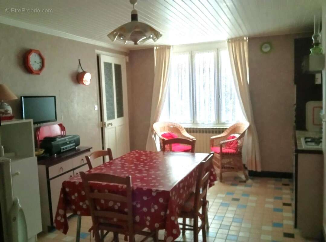 Maison 203 m² à Vernoux-En-Vivarais  - photo 3